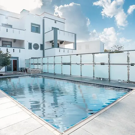 Villa White Pearl
